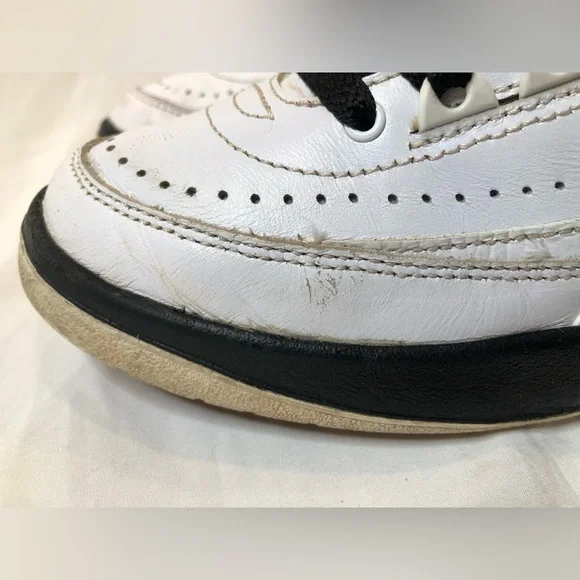 Nike Air Jordan 2 Chicago— Size 4Y USED NO BOX - Picture 12 of 14